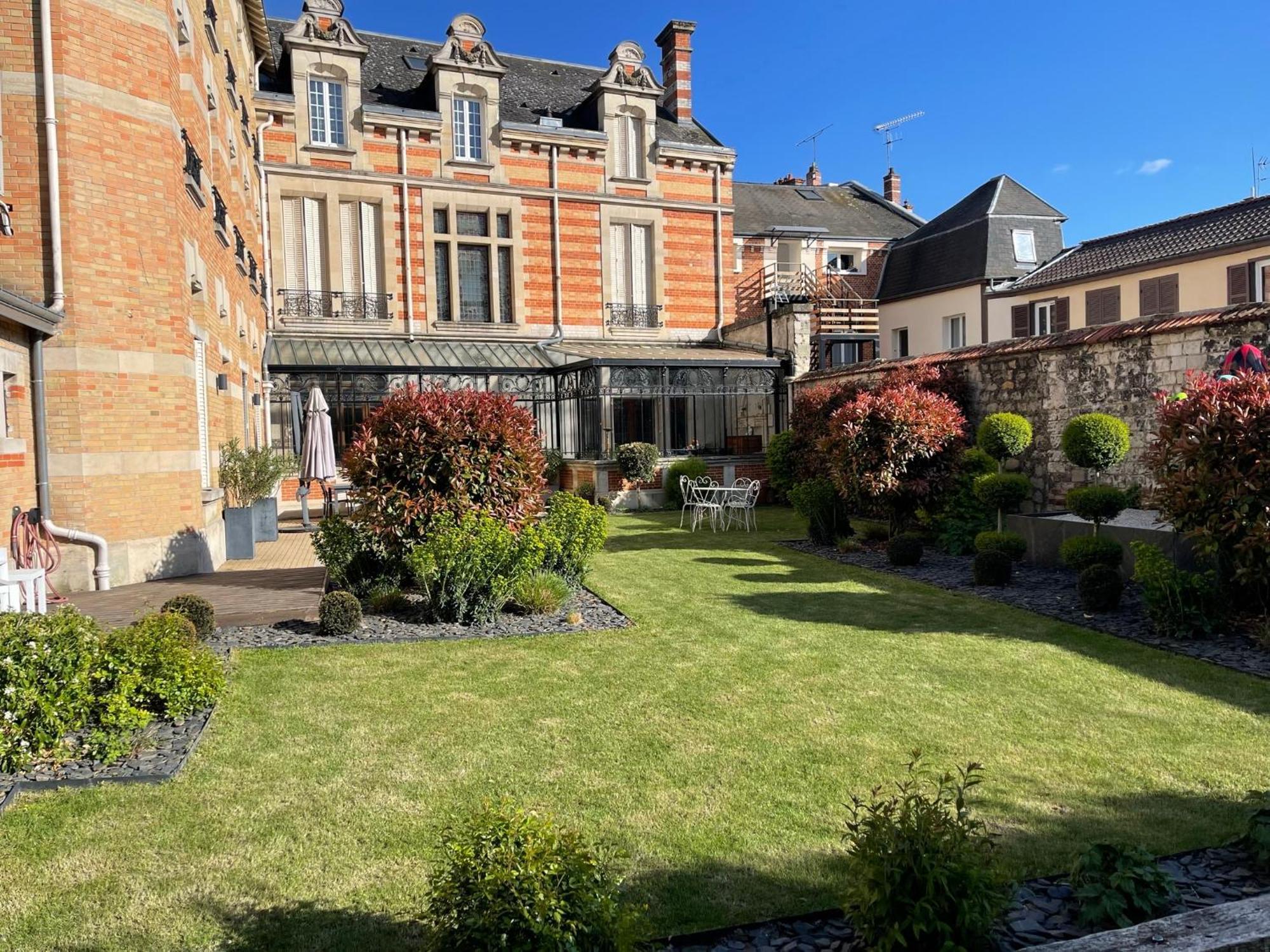Le Jardin D'Hiver 香槟沙隆 外观 照片